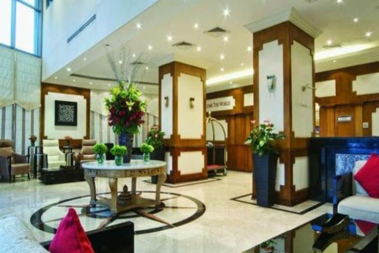 Retaj Residence Al Corniche Доха Екстериор снимка