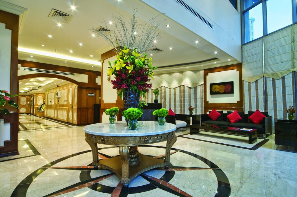 Retaj Residence Al Corniche Доха Екстериор снимка